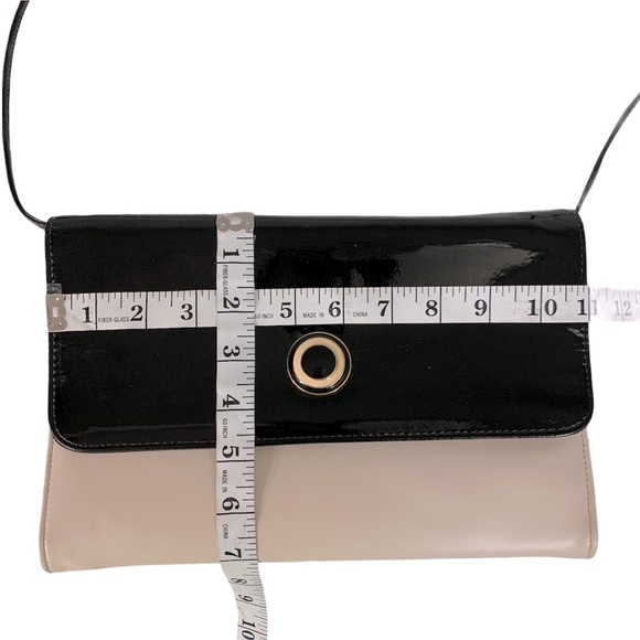 CLASSY Purse Two Tone Black Beige Shoulder Bag or Clutch 11x7x2 - Picture 5 of 9